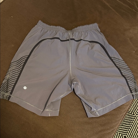 lululemon athletica Men's pace breaker Gray Athletic Shorts 9” - Picture 1 of 3